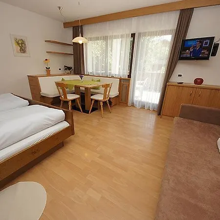 Ciasa Wallis Badia  Room photo