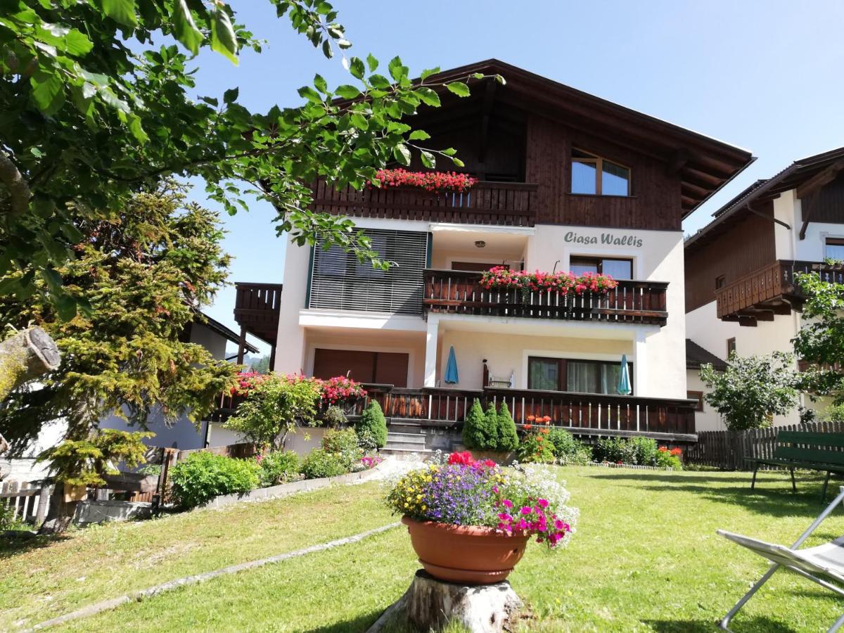 Ciasa Wallis Apartment Badia (South Tyrol)